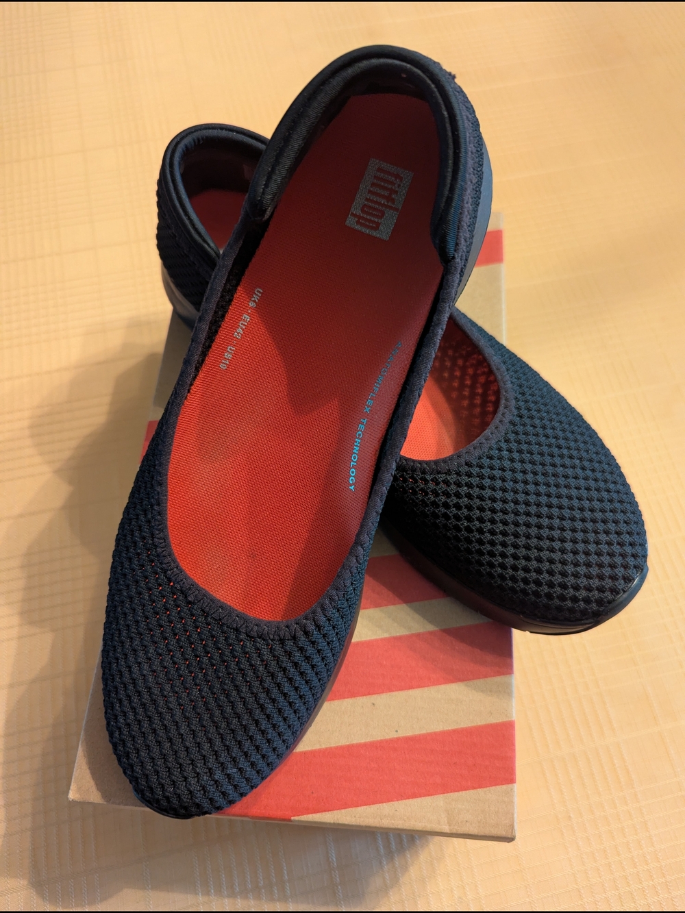 FitFlop Women's Sz 10 AirMesh Black Ballerina Flats EUC